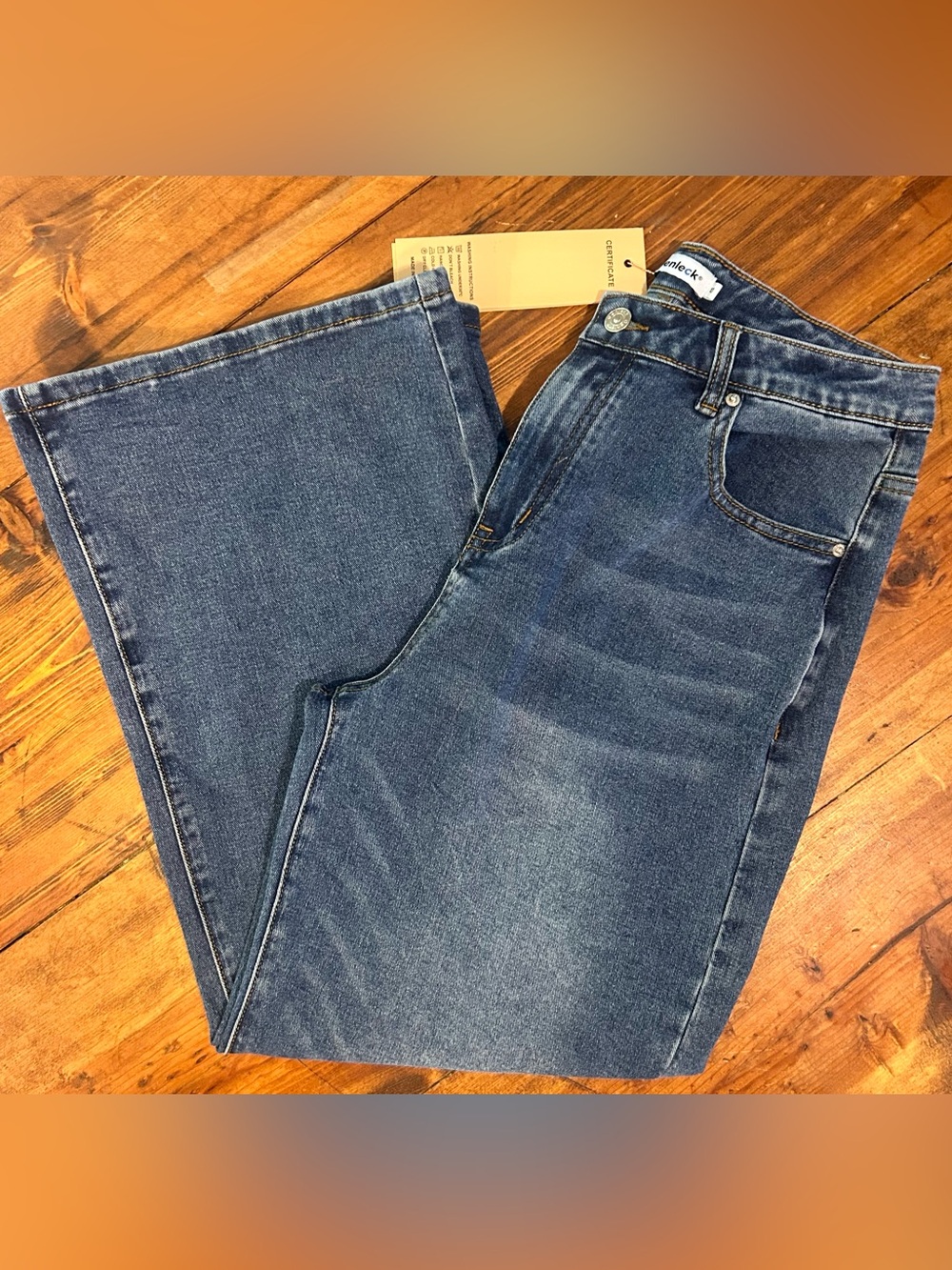 Genleck NWT Straight Wide Leg Fit Denim Jeans in Vintage Blue